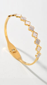Multi Clover Clasp Bracelet - Gold Cream