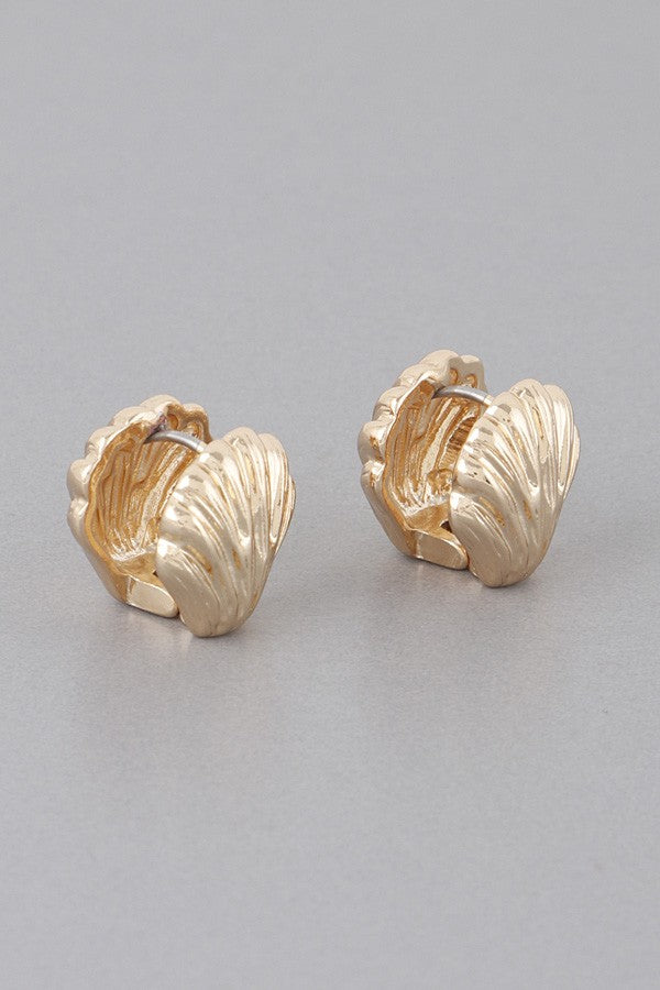 Clam Shell Hoop Earrings - Gold