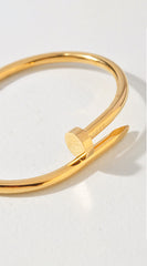 Elegance Nail Bracelet - Gold