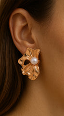 Ripple Pearl Earrings - Gold