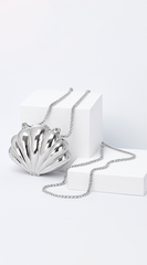 Coraline Shell Metal Mini Clutch Purse - Silver