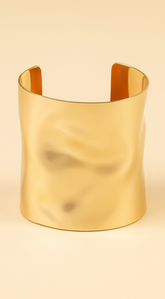 Amia Metal Cuff Bracelet - Gold