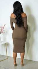 Sonja Off Shoulder Long Sleeve Ribbed Midi Dress - Brown
