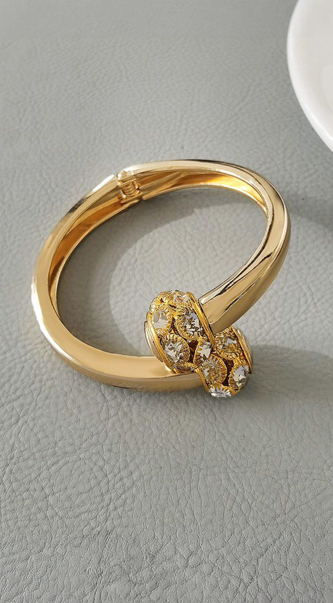 Rhinestone Metal Round Bangle Bracelet - Gold