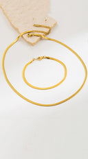 Chain Bracelet Necklace And Bracelet Set in Gold styled on model