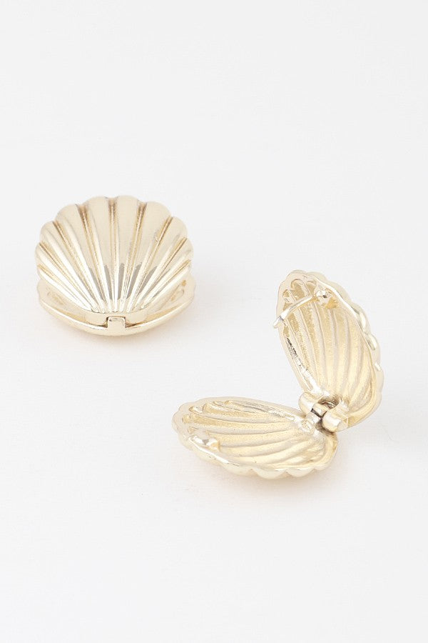 Maldives Dream Clam Shell Earrings - Gold