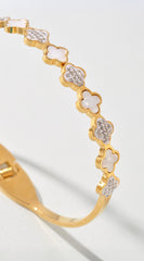 Multi Clover Clasp Bracelet - Gold Cream