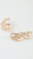 Ripple Pearl Earrings - Gold