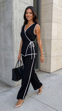 Veloria Contrast Textured Wrap Set - Black
