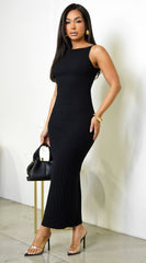 Venus Boat Neck Ribbed Midi Dress - Black