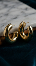 Rina Chunky Metallic Hoop Earrings - Gold