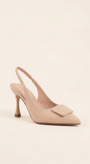 Valentina Sling back Heel in Beige close-up of heel and sole detail
