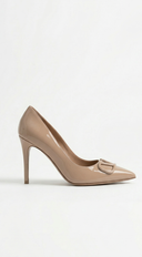 Sierra Pointed Toe Pumps in Beige close-up of heel and sole detail