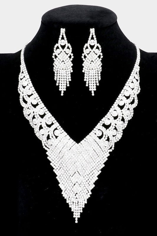 Chevron Silver Detailed Rhinestone Necklace & Earrings Set